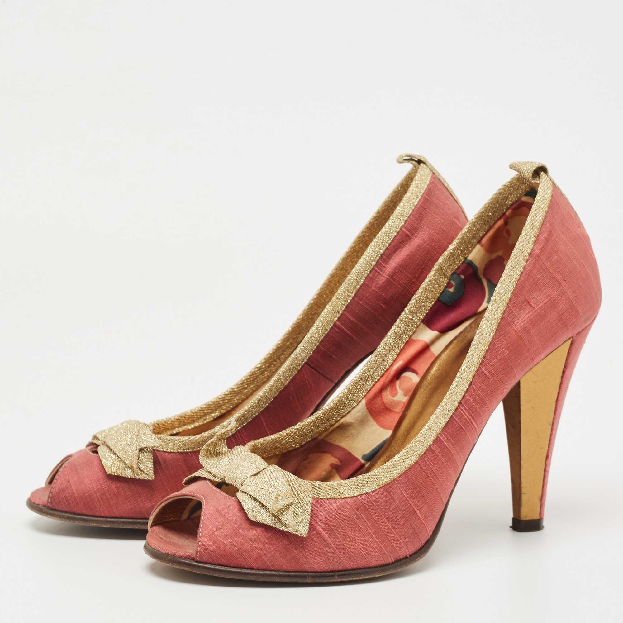 

Marc by Marc Jacobs Pink Fabric Bow Detail Open Toe Pumps Size
