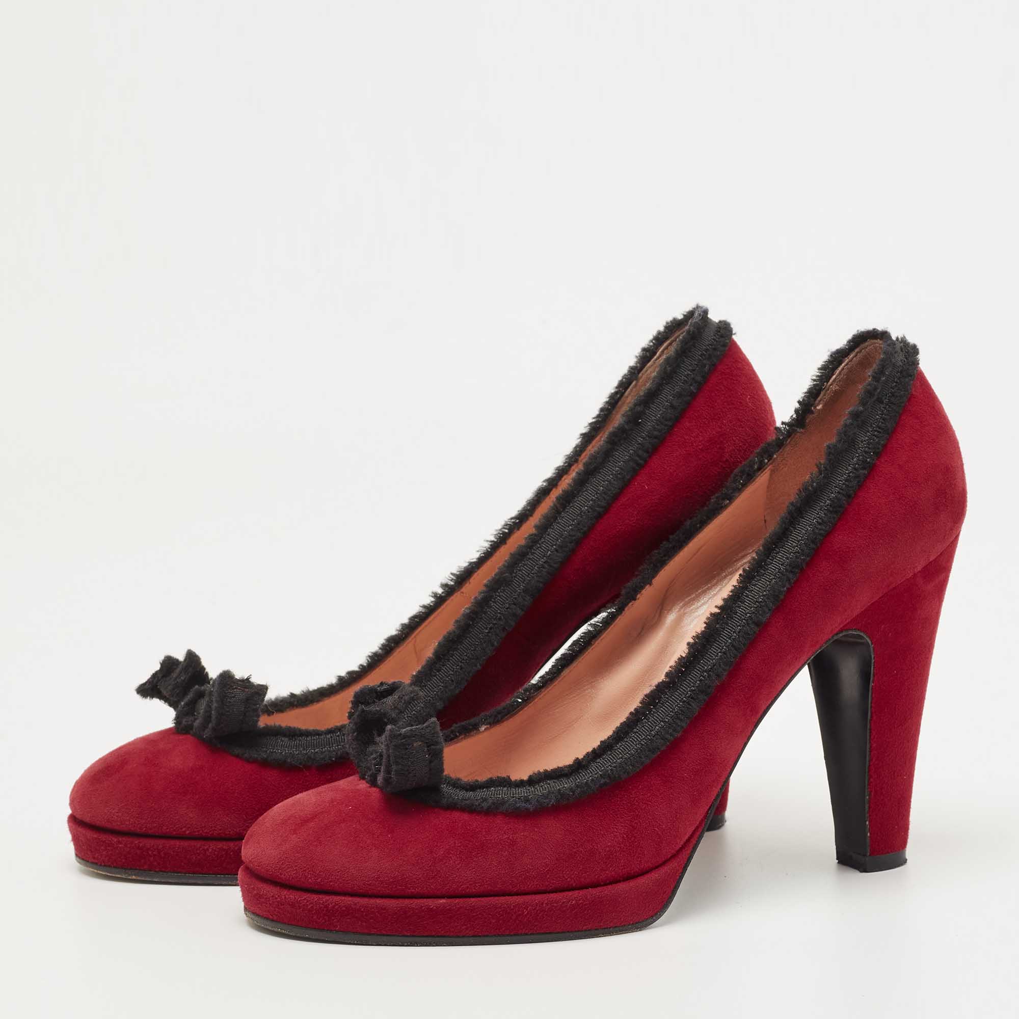 

Marc by Marc Jacobs Red/Black Suede Block Heel Pumps Size