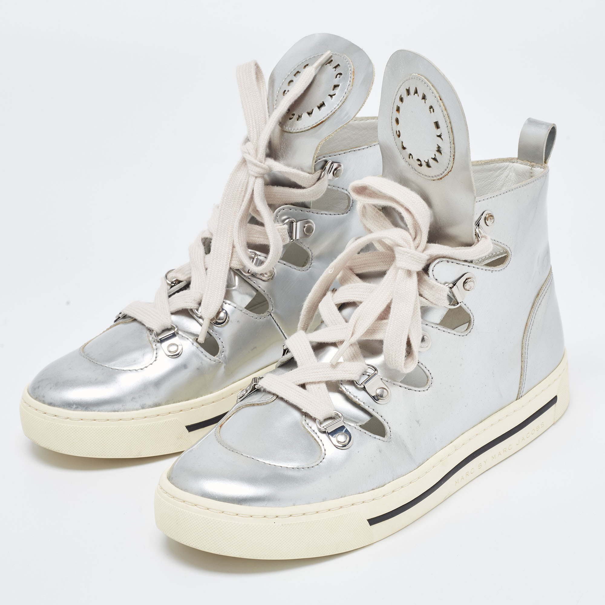 

Marc by Marc Jacobs Silver Leather High Top Sneakers Size
