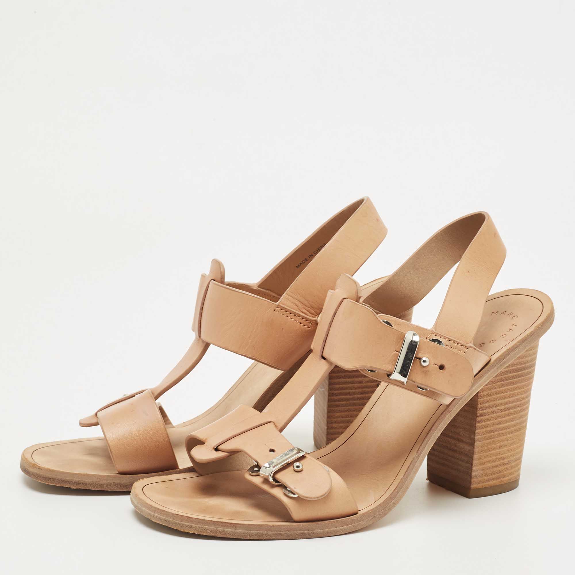

Marc by Marc Jacobs Beige Leather Strappy Sandals Size