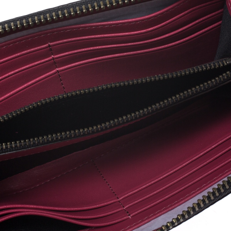 

Marc Jacobs Raspberry Pink Leather Gotham Zip Around Wallet