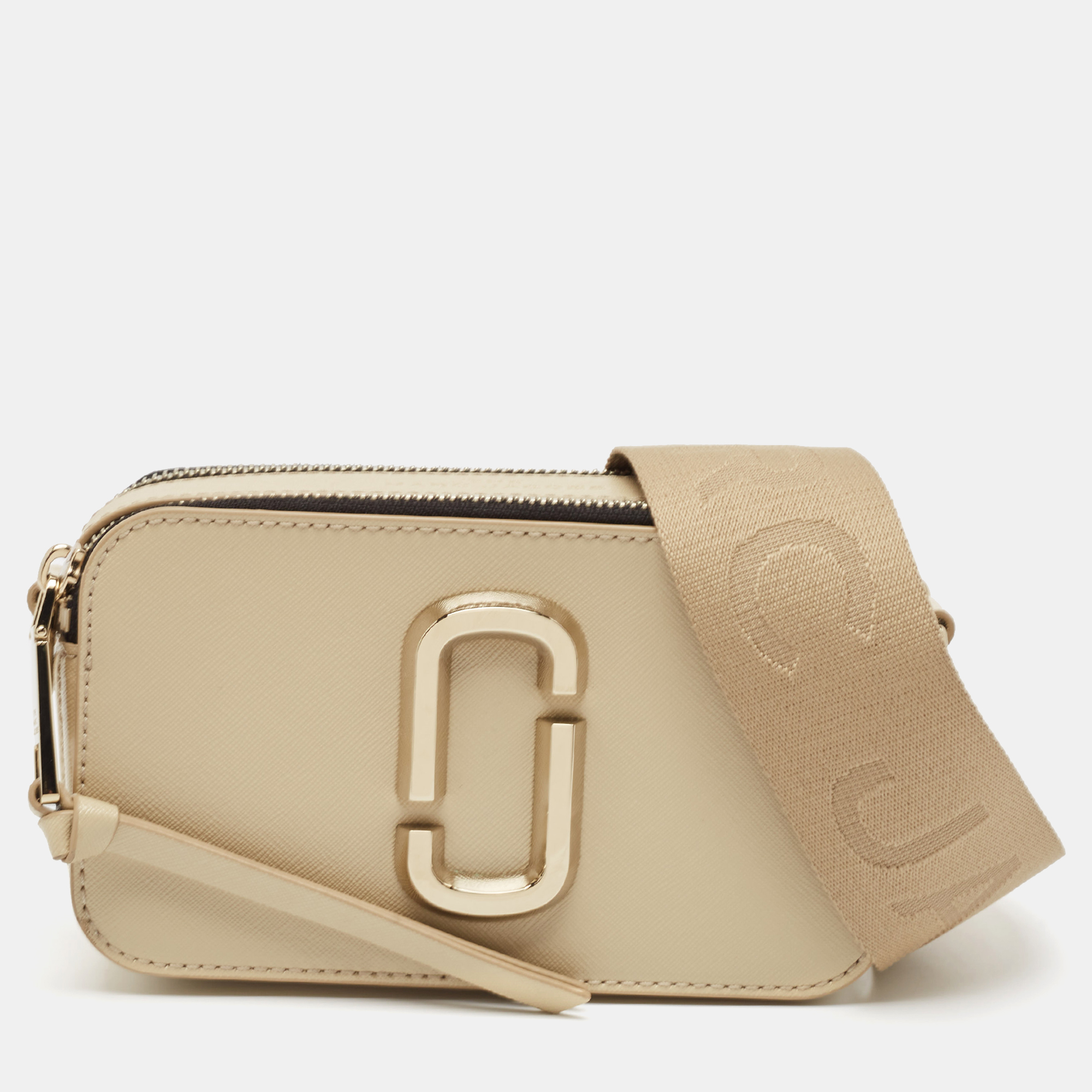 

Marc Jacobs Beige Patent Leather Snapshot Camera Crossbody Bag