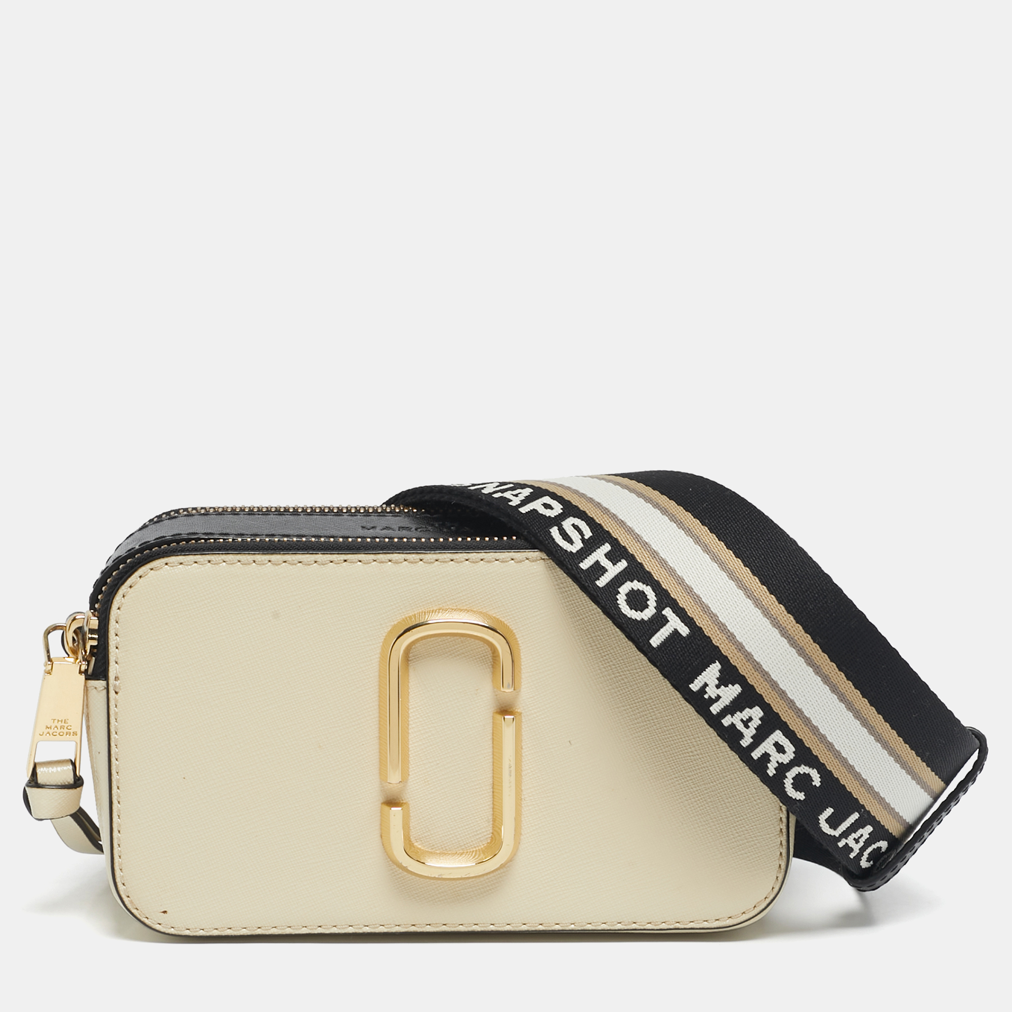 

Marc Jacobs Cream/Black Patent Leather Snapshot Camera Crossbody Bag