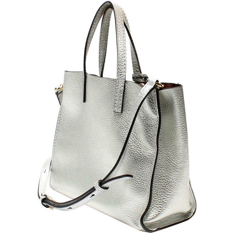 

Marc Jacobs Silver Leather Flower Embellished Tote