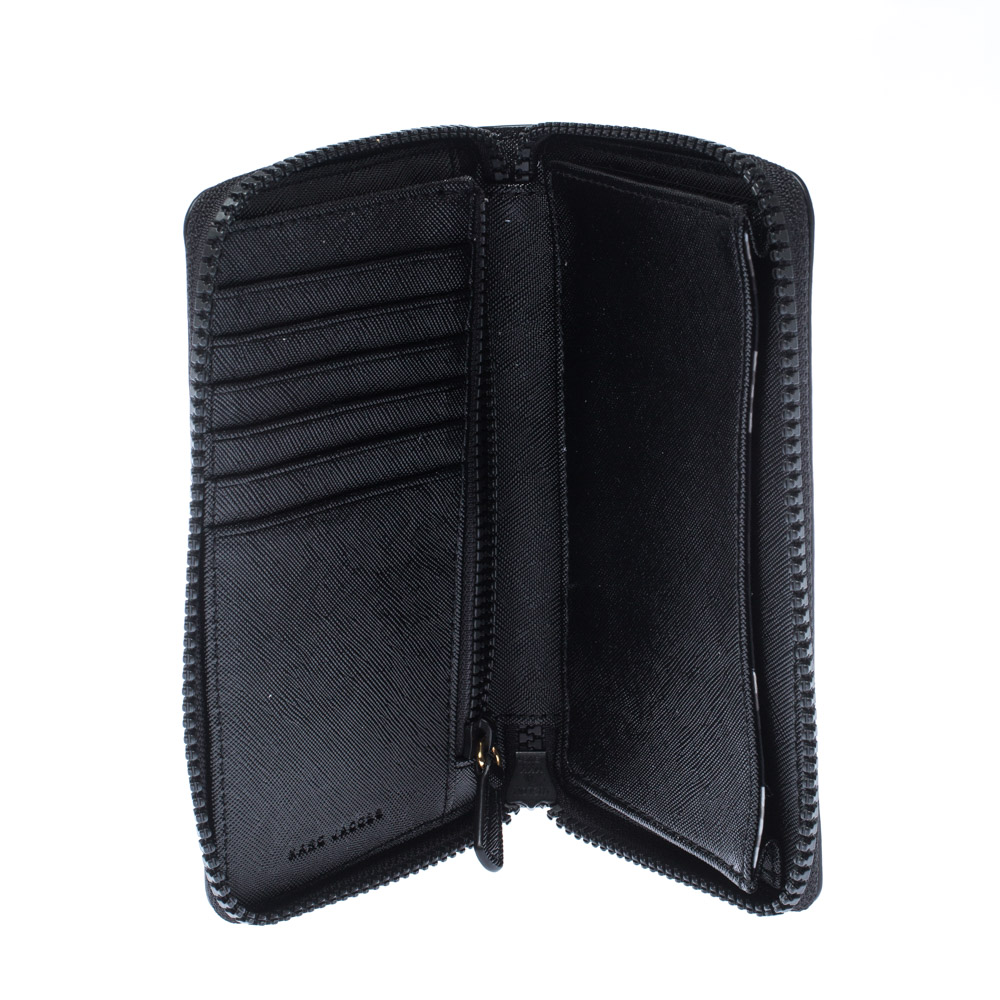 

Marc Jacobs Black Leather Recruit Zip Phone Wristlet Wallet