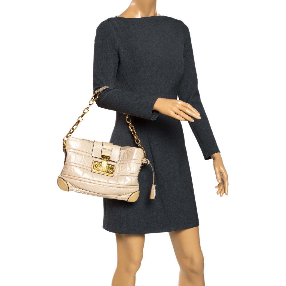 

Marc Jacobs Beige Leather Lock Flap Chain Shoulder Bag