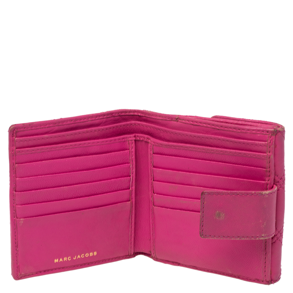 

Marc Jacobs Pink Quilted Leather Compact Wallet