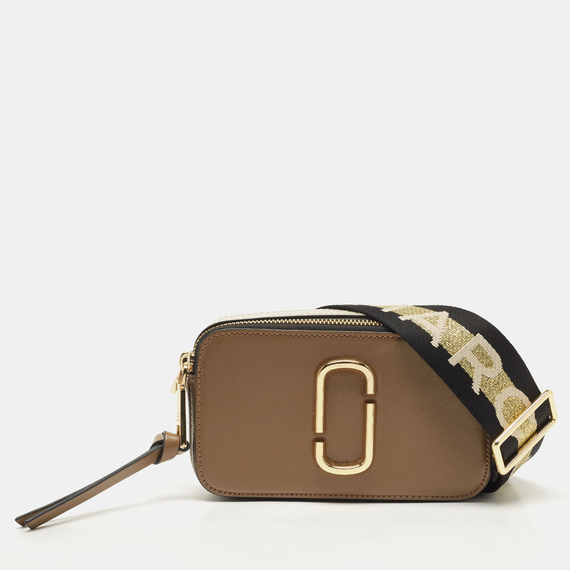 Marc Jacobs Beige Patent Leather Snapshot Camera Crossbody Bag Marc Jacobs  | The Luxury Closet