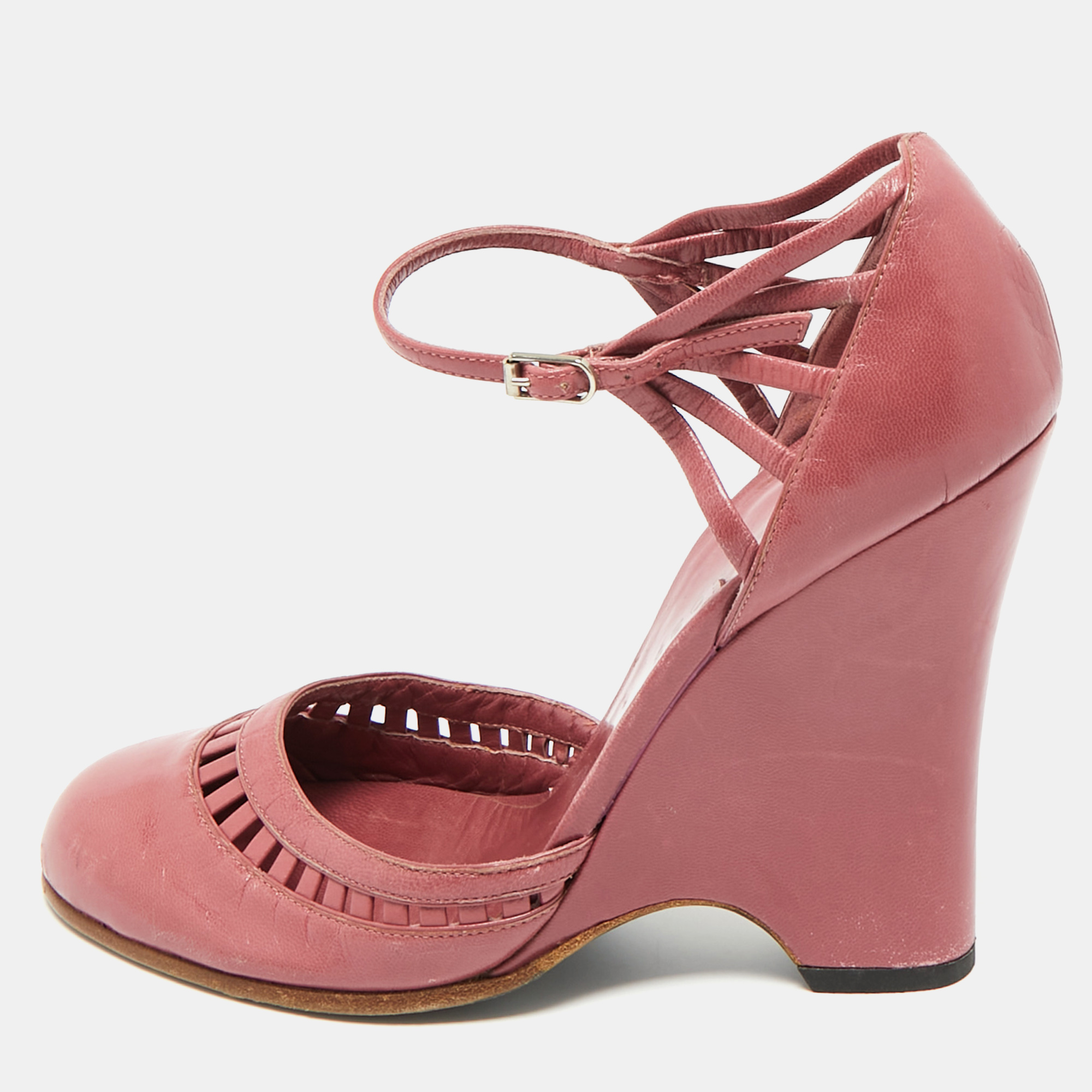 

Marc Jacobs Purple Leather Wedge Pumps Size