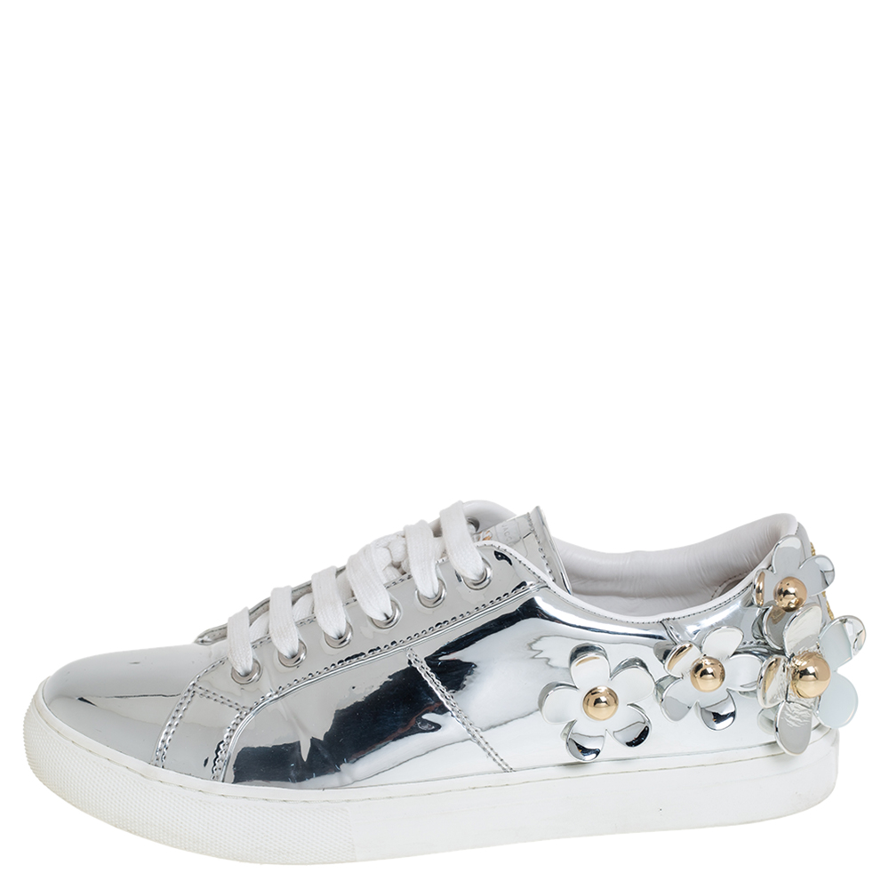 

Marc Jacobs Silver Patent Leather Daisy Low Top Sneakers Size