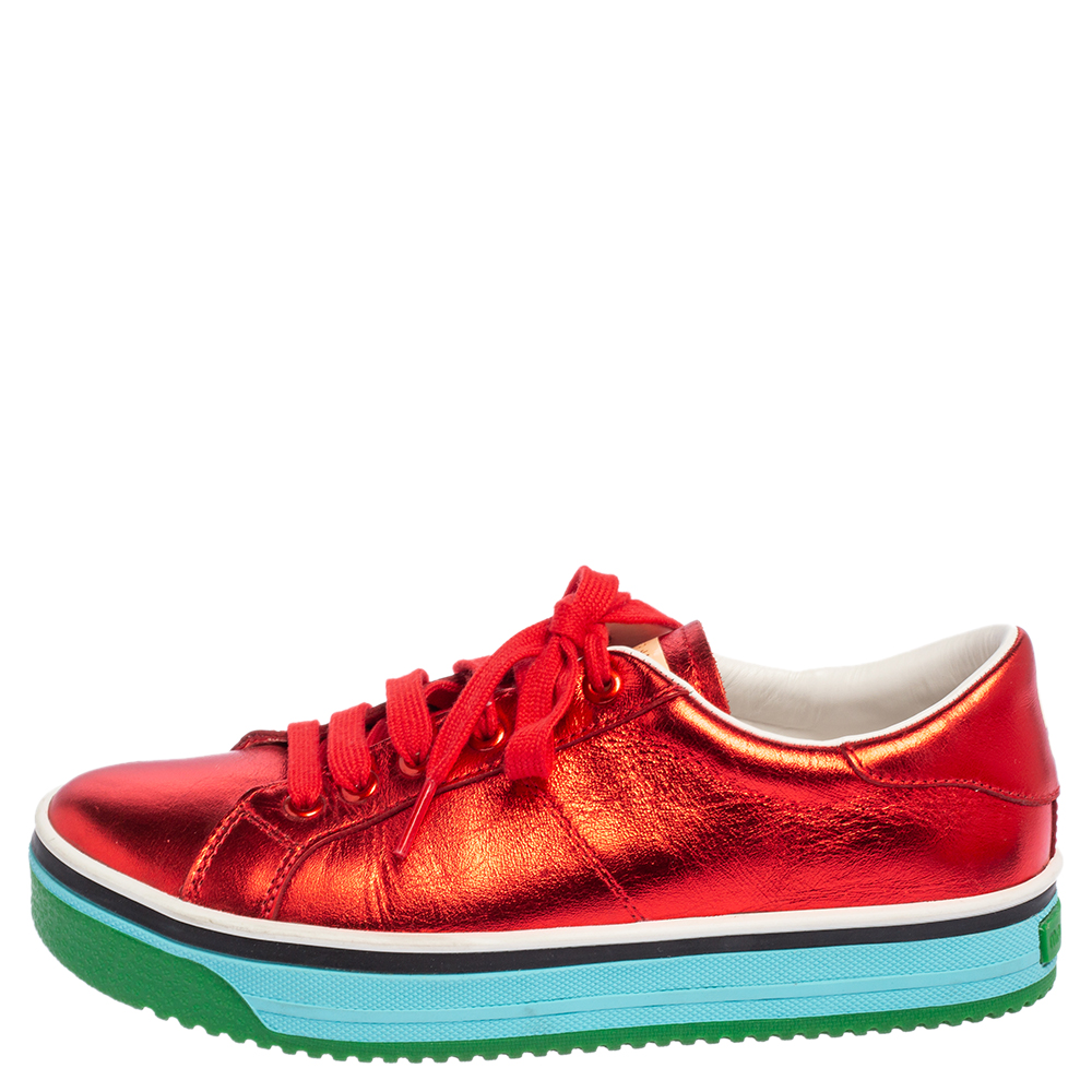 

Marc Jacobs Metallic Red Leather Low Top Sneakers Size