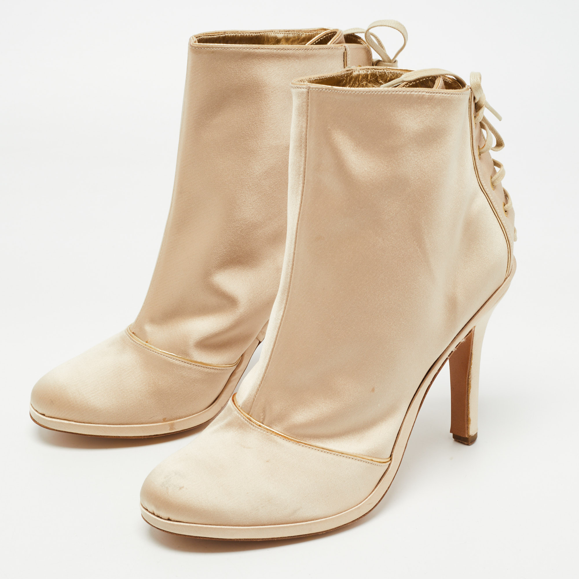 

Marc Jacobs Gold Satin Ankle Boots Size