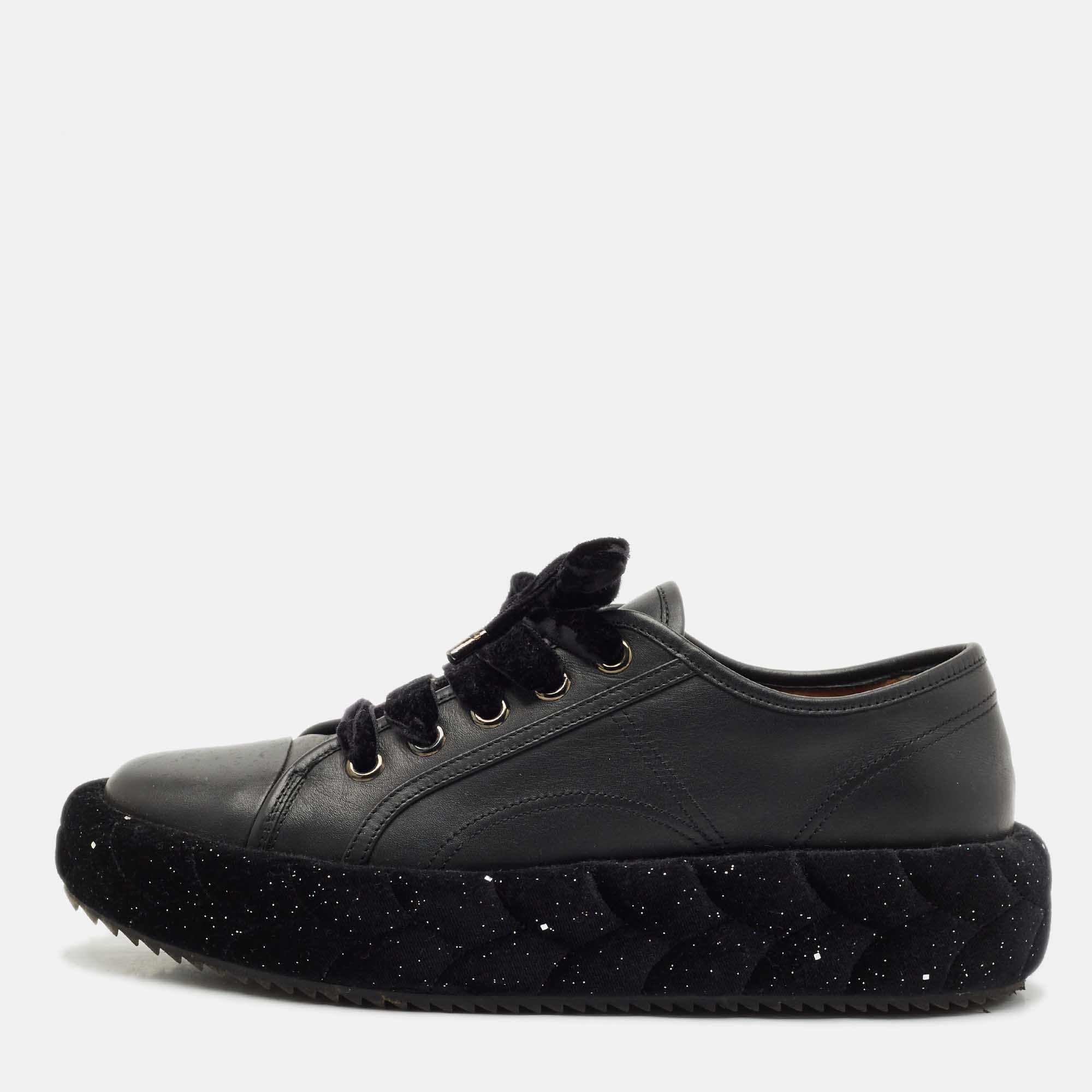 Pre-owned Marco De Vincenzo Black Leather Low Top Sneakers Size 40