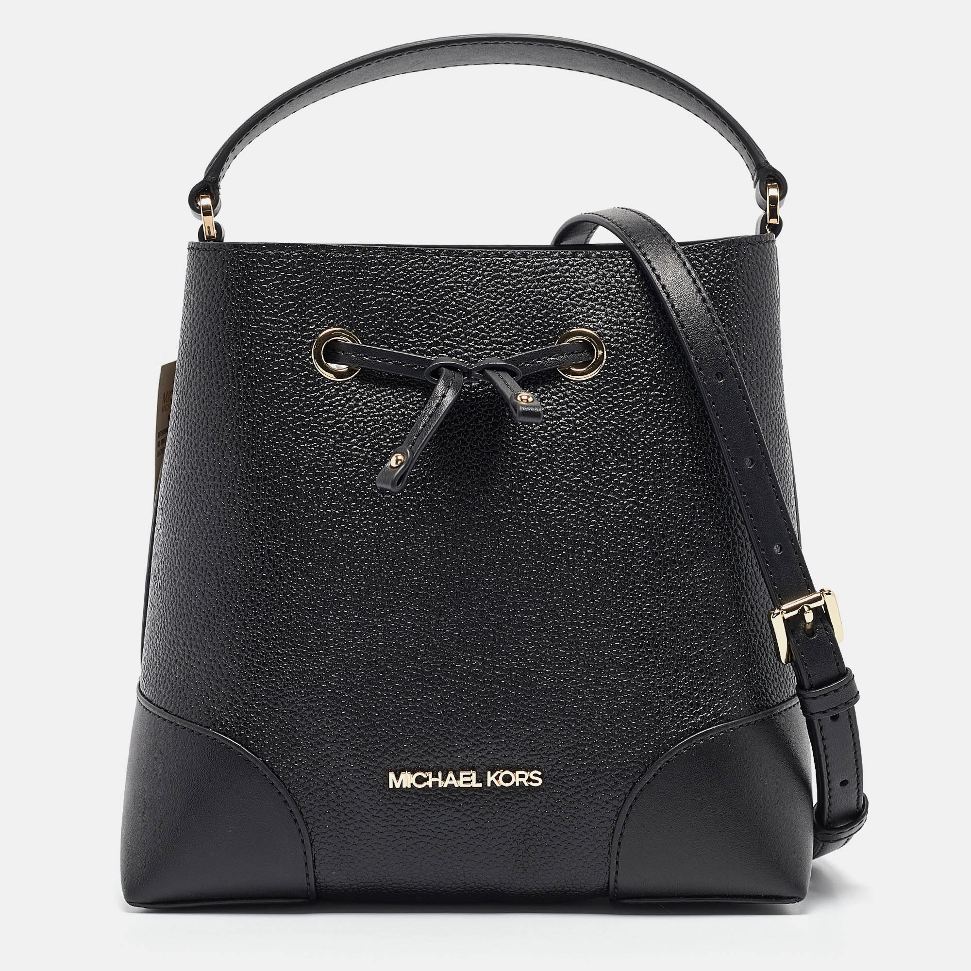 

Michael Kors Black Leather Medium Mercer Bucket Bag