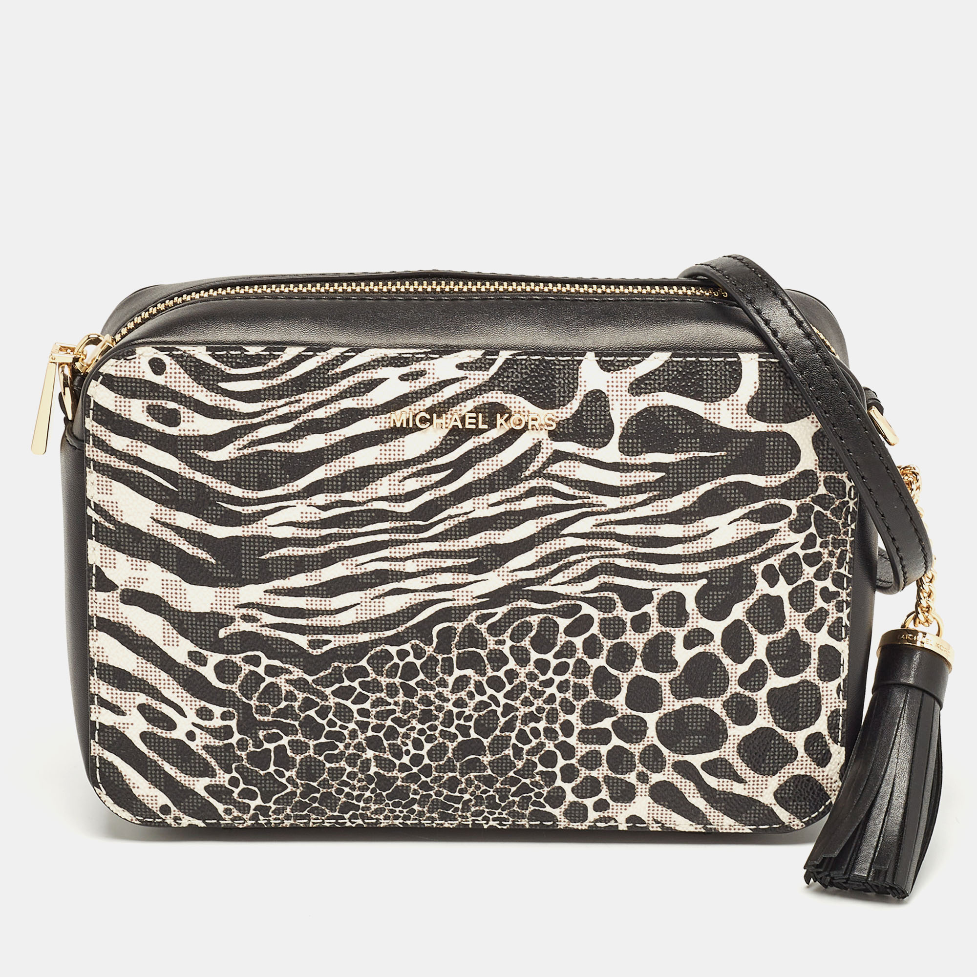 

Michael Kors Black/White Printed Faux Leather Ginny Camera Crossbody Bag