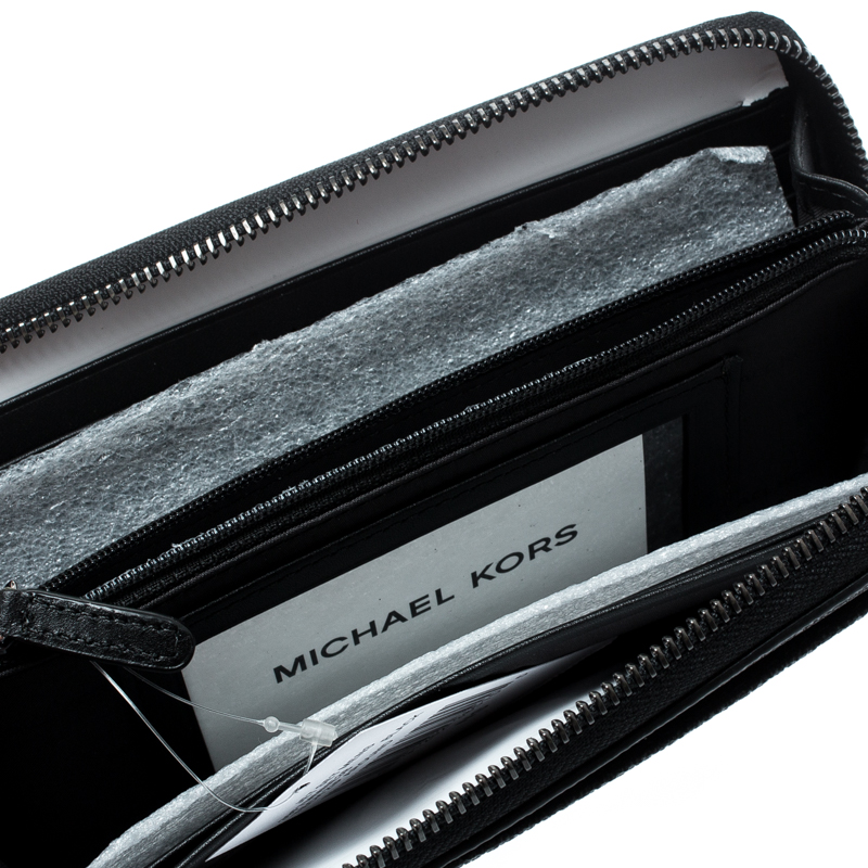 

Michael Kors Black Signature Coated Canvas Zip Around Wallet