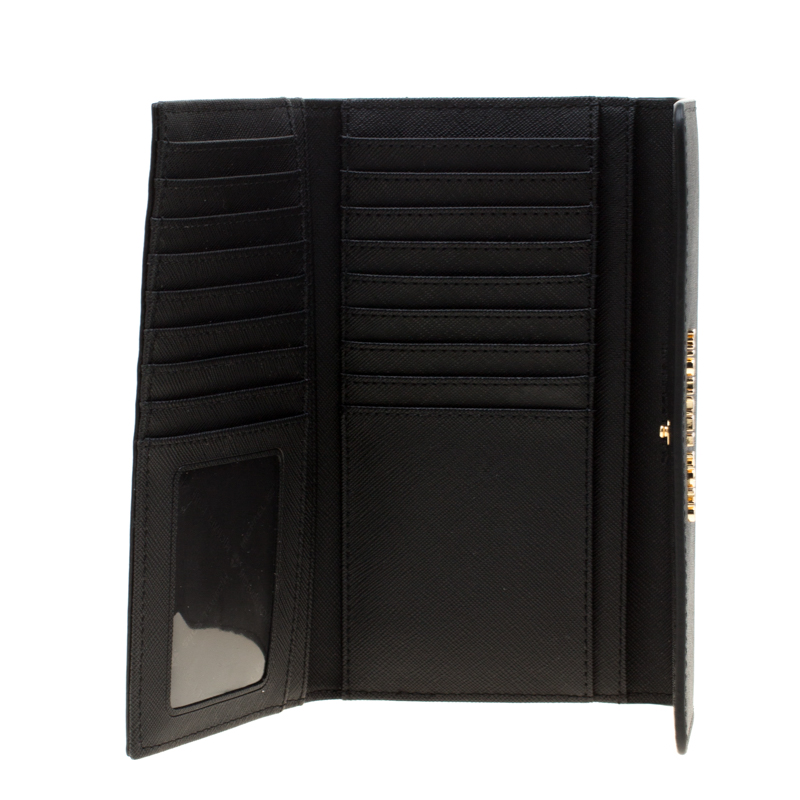 

Michael Kors Black Leather Tri Fold Wallet