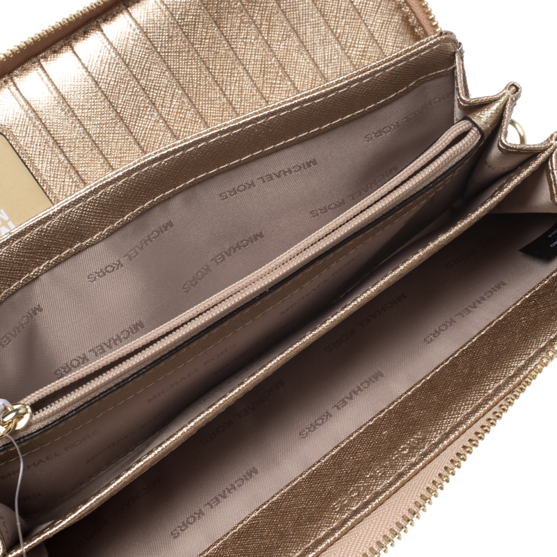 

Michael Kors Metallic Gold Leather Jet Set Travel Continental Wallet