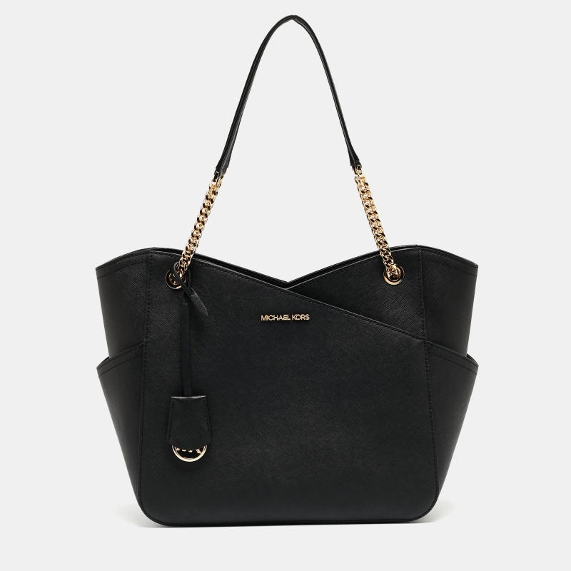 Be it your daily commute to work shopping sprees or vacations a tote bag will never fail you. This designer Michael Kors bag is made to last and assist you in your fashion filled days.