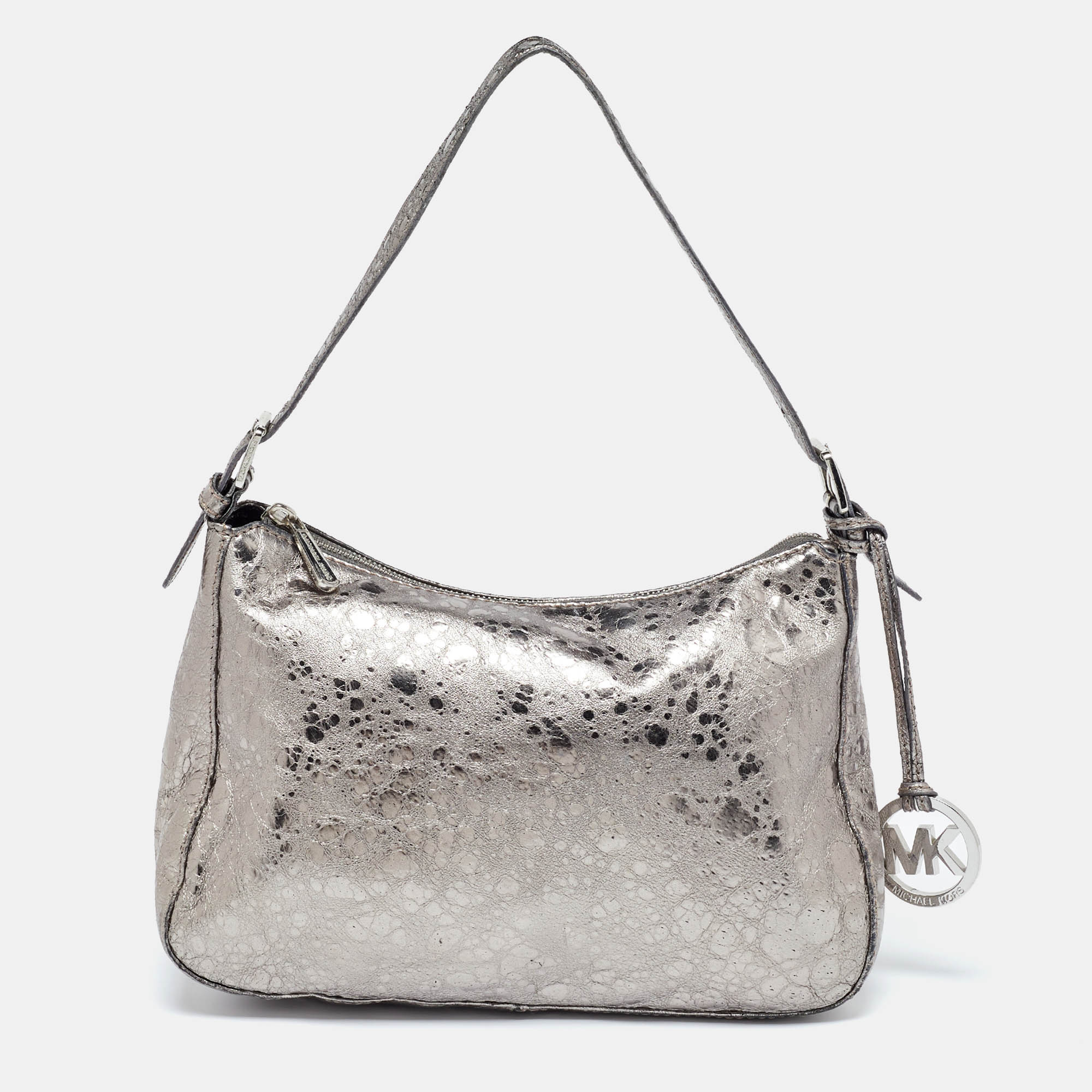 

Michael Kors Metallic Grey Textured Patent and Leather Logo Charm Shoulder Bag