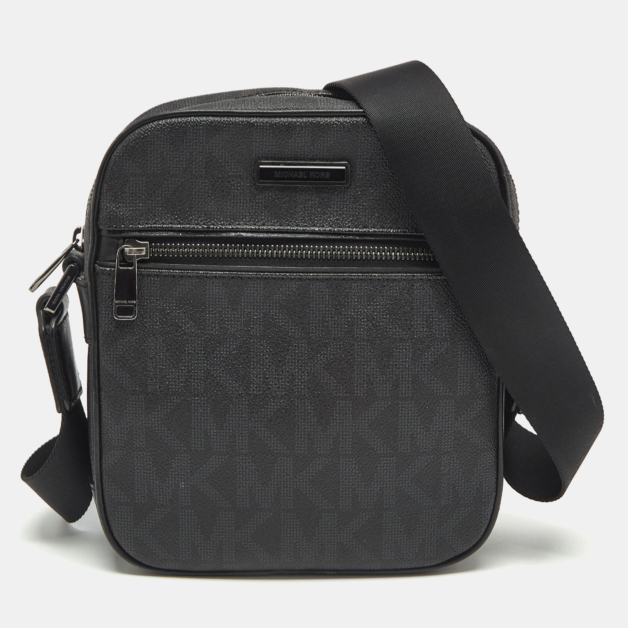 

Michael Kors Black Signature Coated Canvas Jet Set Logo Flight Crossbody Bag