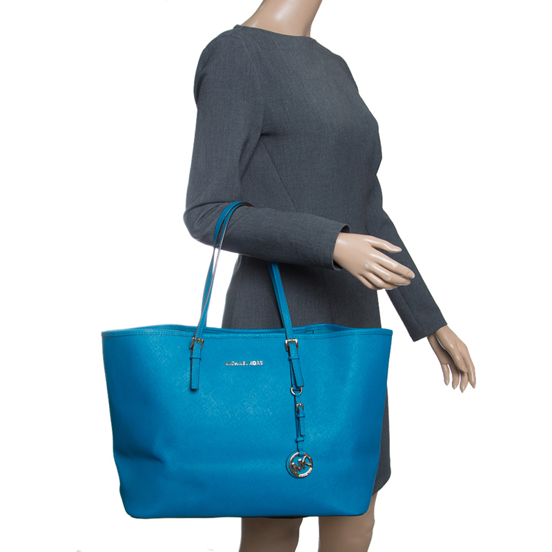 

Michael Kors Blue Saffiano Leather Jetset Tote