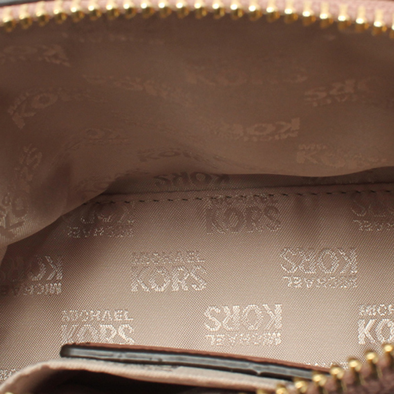

Michael Kors Pink Leather Pouch