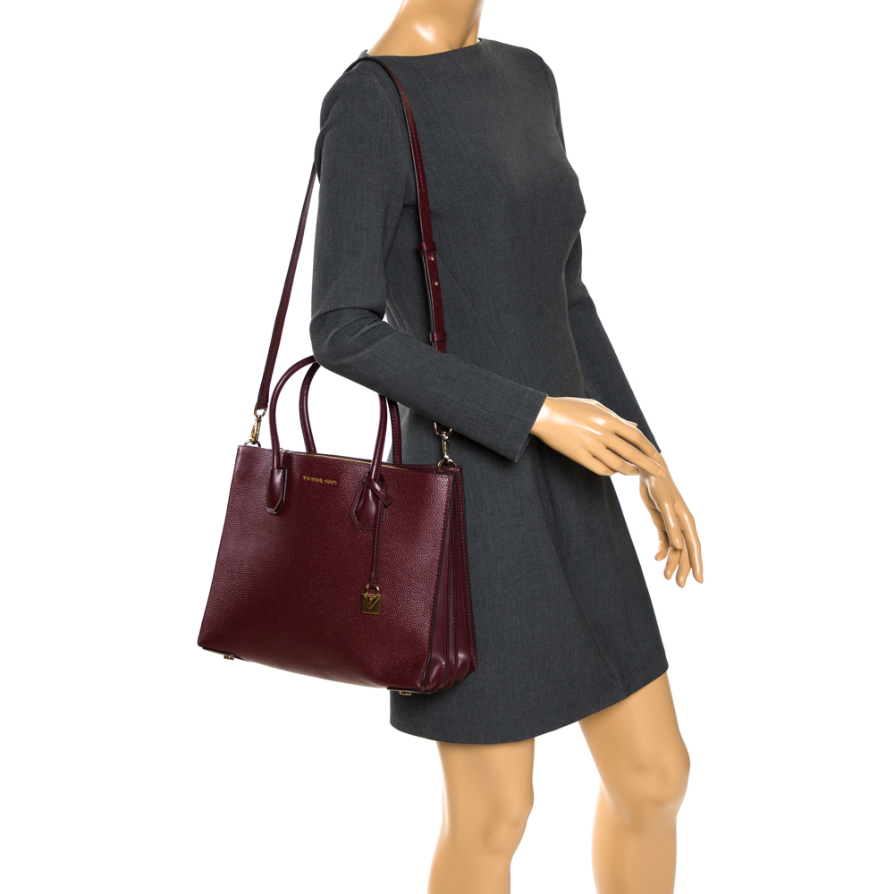 

Michael Kors Burgundy Leather Mercer Tote