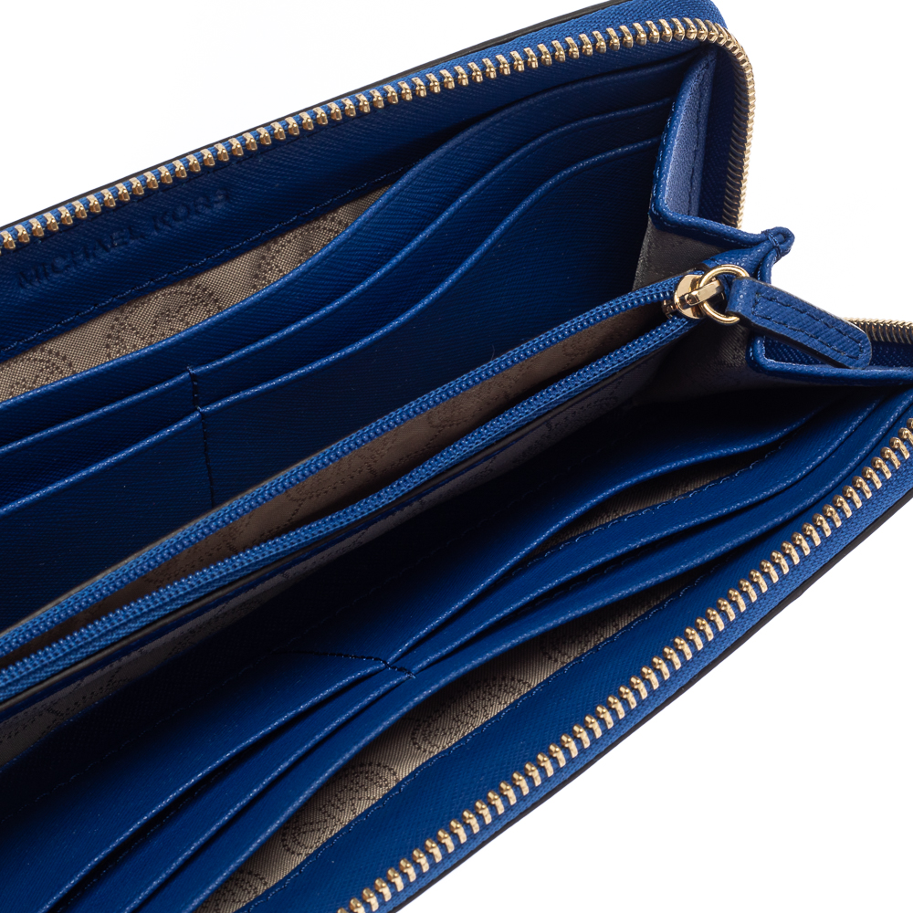 

Michael Kors Blue Leather Jet Set Travel Zip Around Wallet