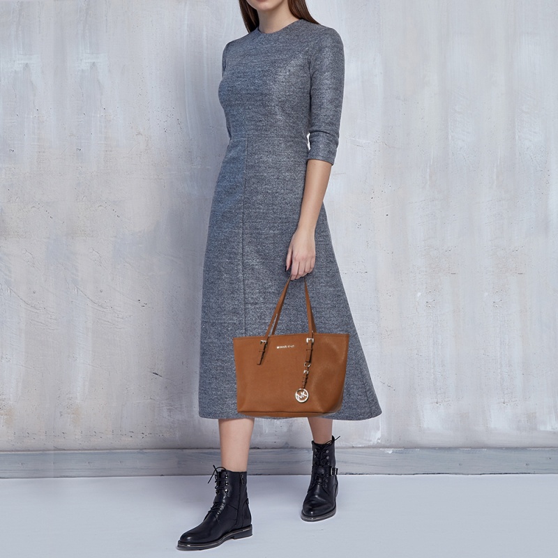 

Michael Kors Brown Leather Jet Set Tote