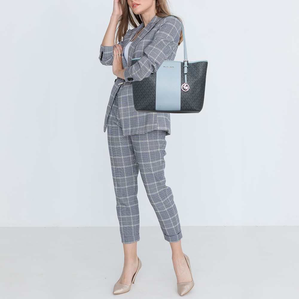 

Michael Kors Dark Blue/Blue Signature Canvas And Leather Jet Set Tote