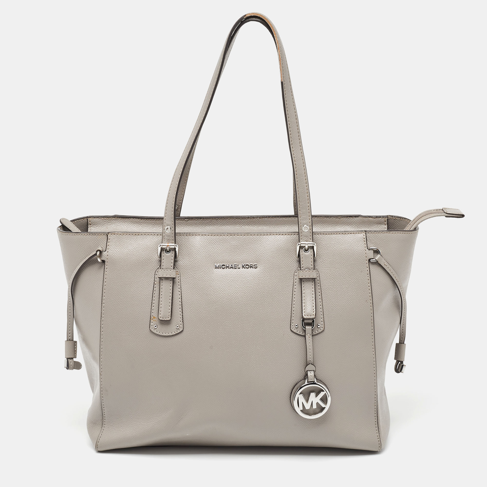 Pre-owned Michael Kors Grey Leather Medium Voyager Tote