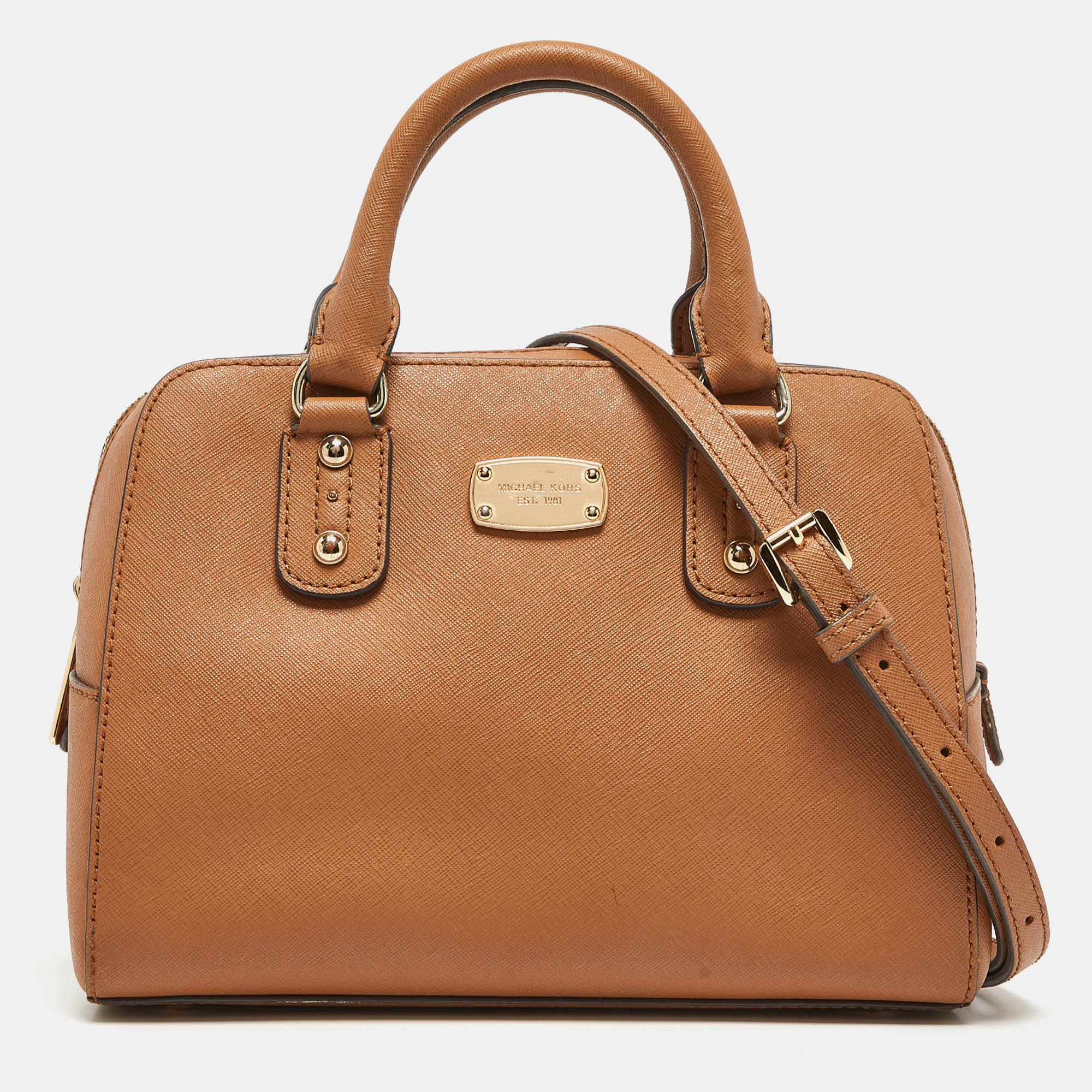 If you are looking for something that reflects chic and luxury then this satchel is a perfect choice. Crafted from premium materials it can be conveniently carried around and its interior is spaciously sized to house your belongings with ease.