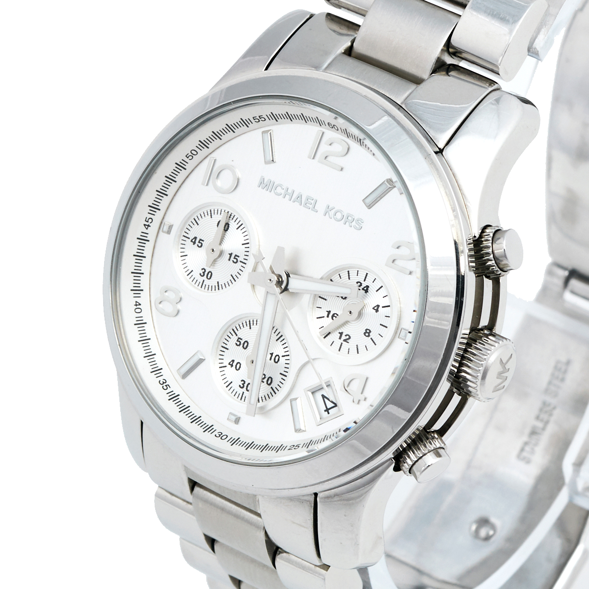 

Michael Kors Silver Stainless Steel Runway MK-5076 Women's Wristwatch