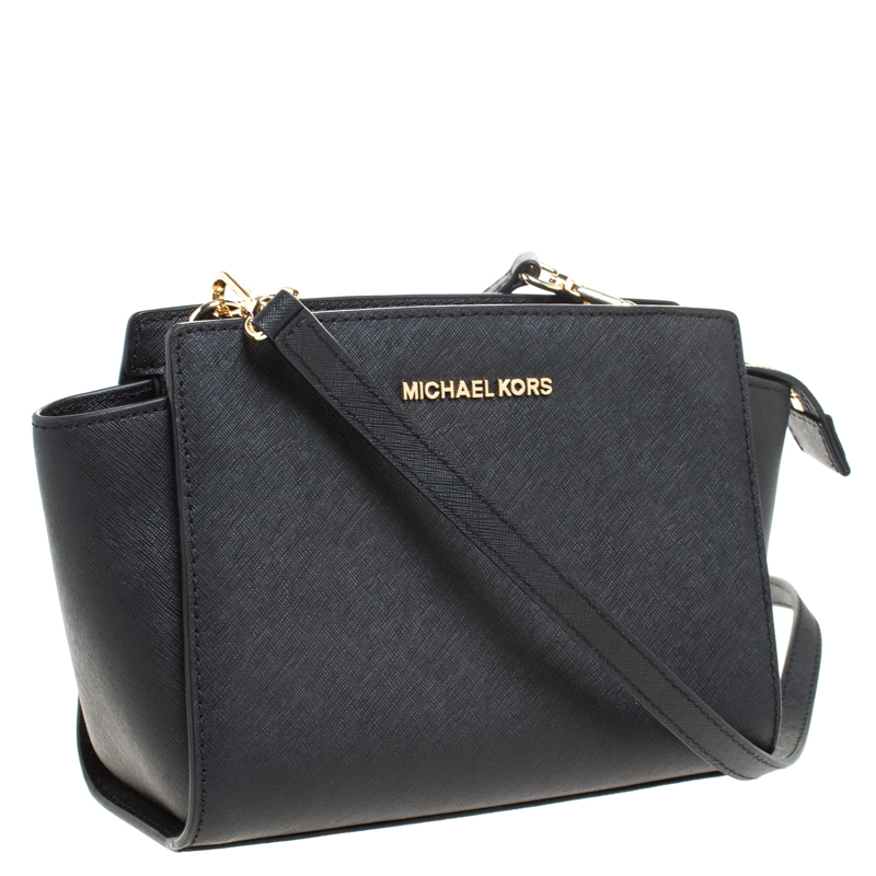 michael kors black purse small