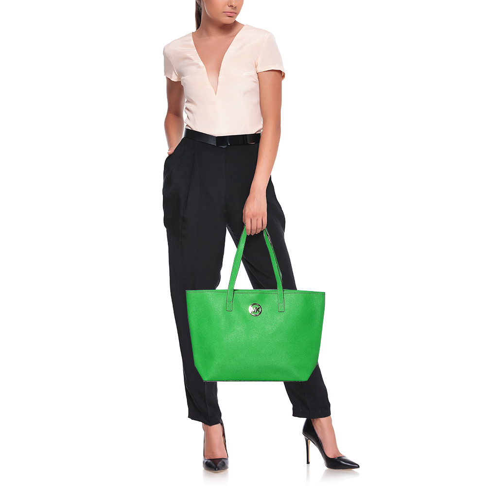 

Michael Michael Kors Green Leather Medium Jet Set Travel Tote