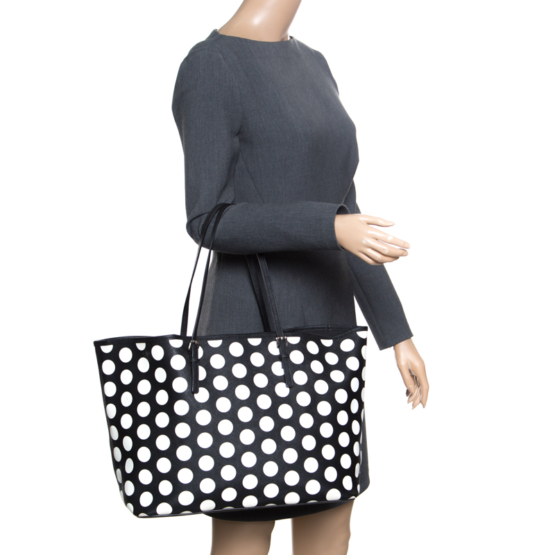 

Michael Kors Black/White Polka Dot Jetset Tote