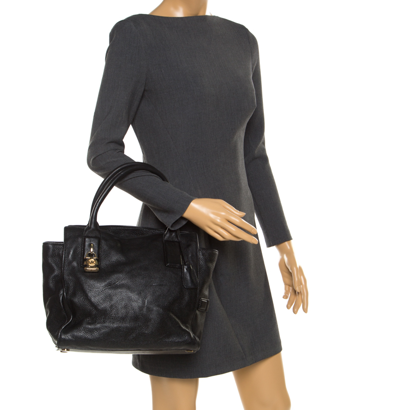 

Michael Michael Kors Black Leather Top Handle Bag