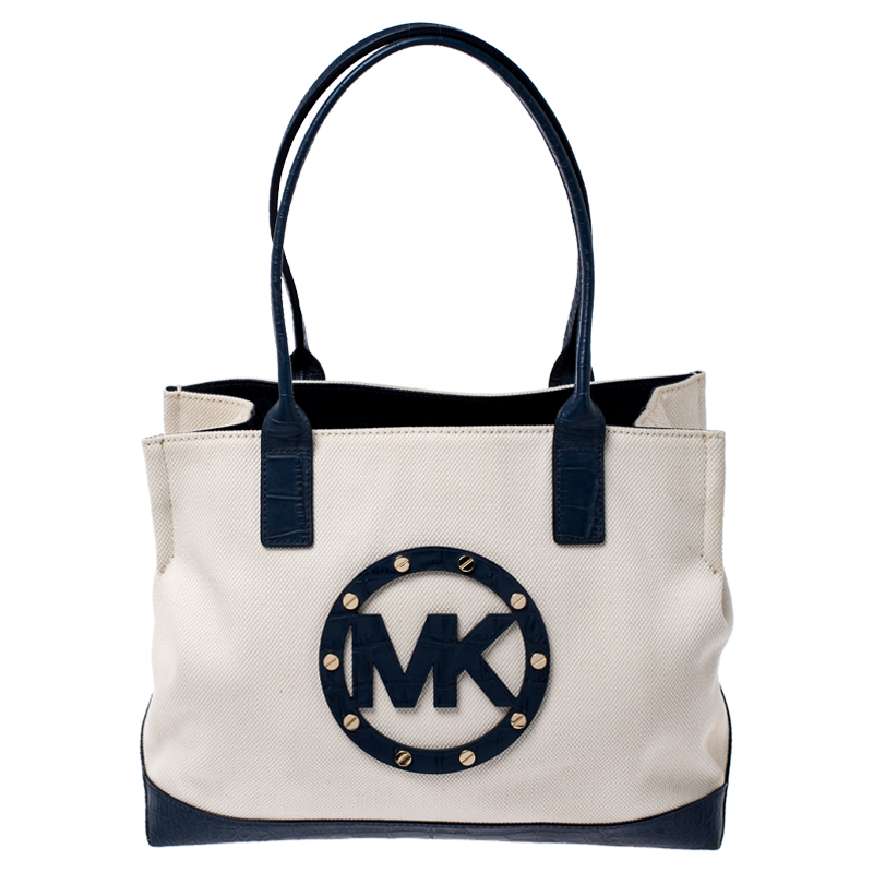 Pre Owned Michael Michael Kors Off White/Blue Canvas and Croc Embossed Leather Tote