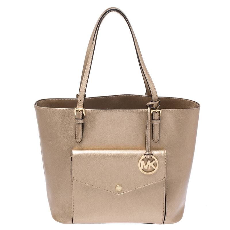 مملوكة مسبقًا حقيبة يد مايكل كورس جيب جت ست جلد ذهبية ميتالك