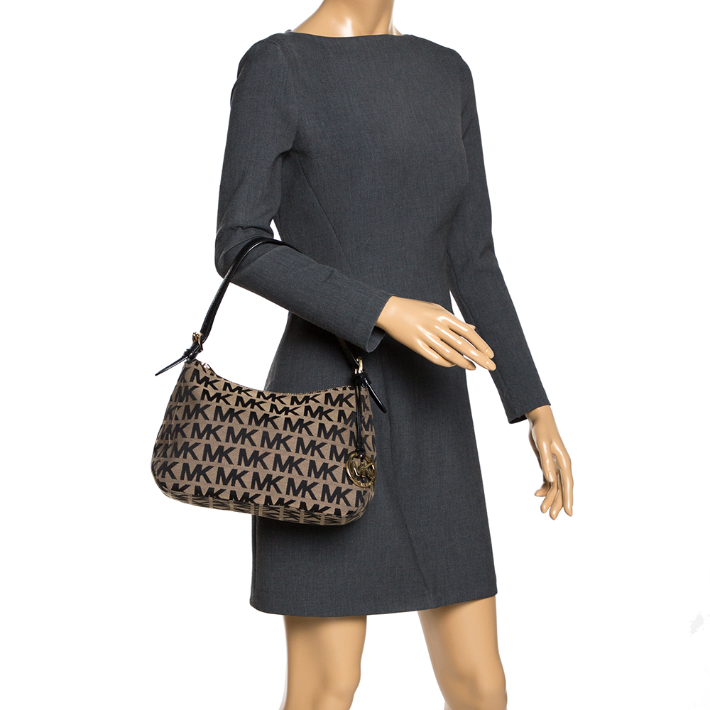 

MICHAEL Michael Kors Beige/Black Signature Canvas and Leather Shoulder Bag