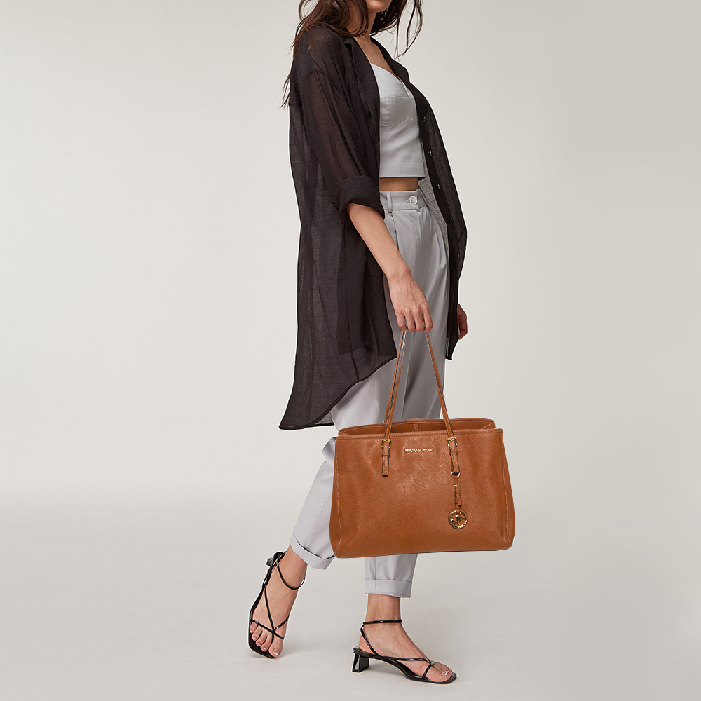 

MICHAEL Michael Kors Brown Saffiano Leather Medium Jet Set Tote
