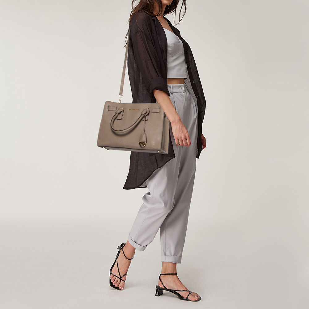 

MICHAEL Michael Kors Brown Saffiano Leather Dillon Tote