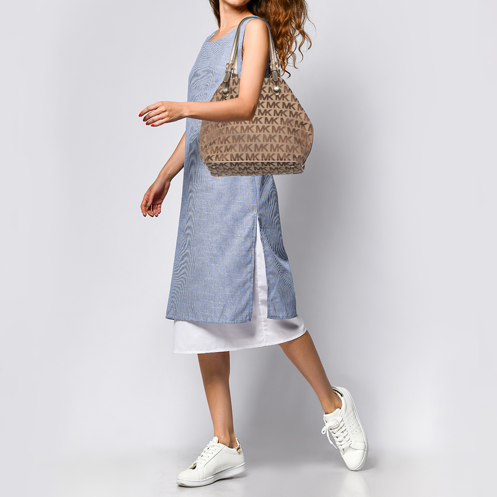 

MICHAEL Michael Kors Beige/Gold Signature Canvas and Leather Jet Set Tote