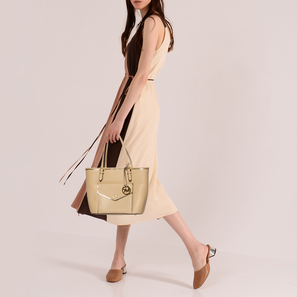 

MICHAEL Michael Kors Beige Leather Jet Set Front Pocket Tote