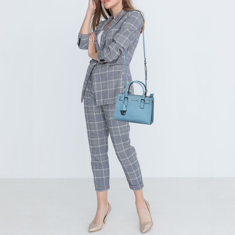 

MICHAEL Michael Kors Blue Leather Small Dillon Tote