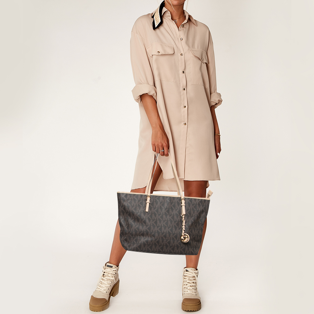 

MICHAEL Michael Kors Beige/Brown Signature Coated Canvas and Leather Medium Jet Set Travel Tote