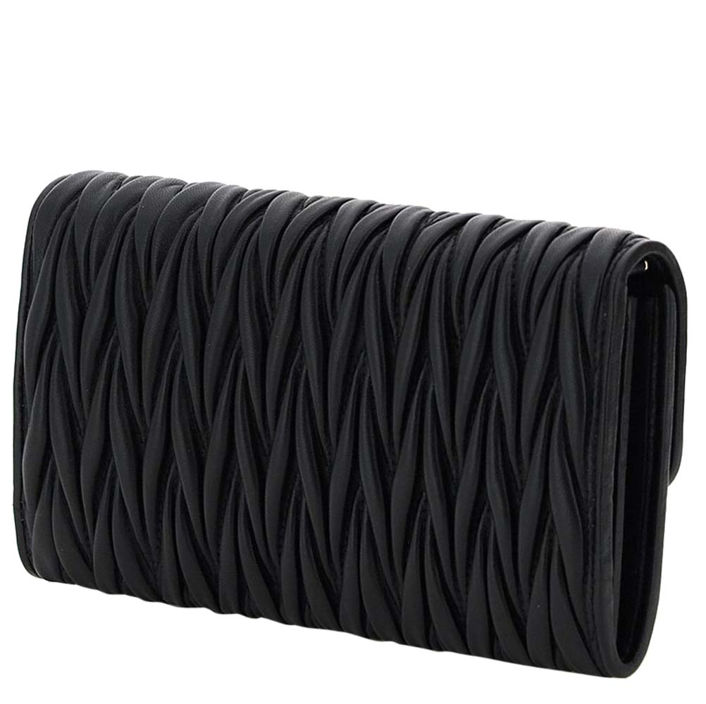 

Miu Miu Black Leather Matelasse Wallet On Chain Bag