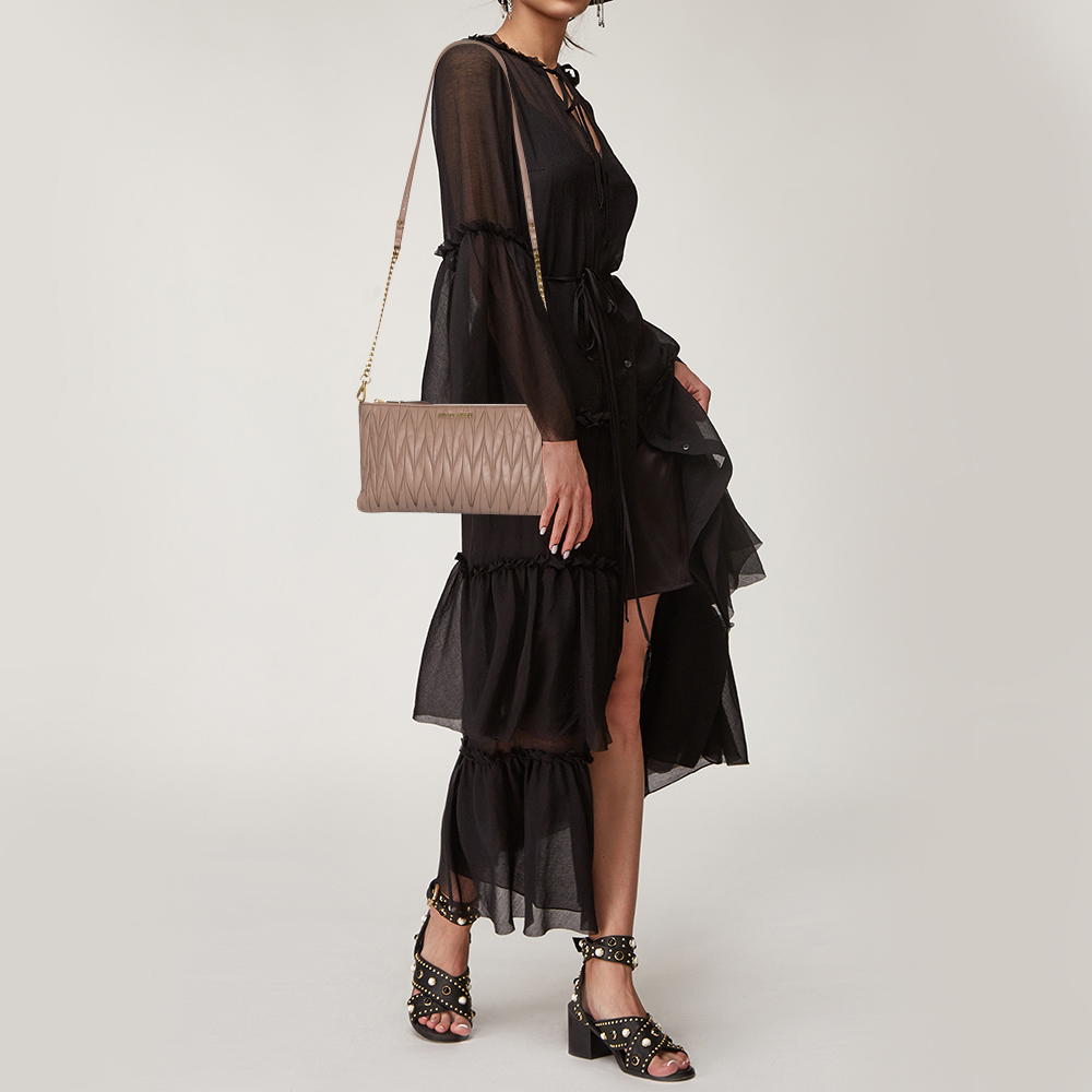 

Miu Miu Beige Matelassé Leather Shoulder Bag