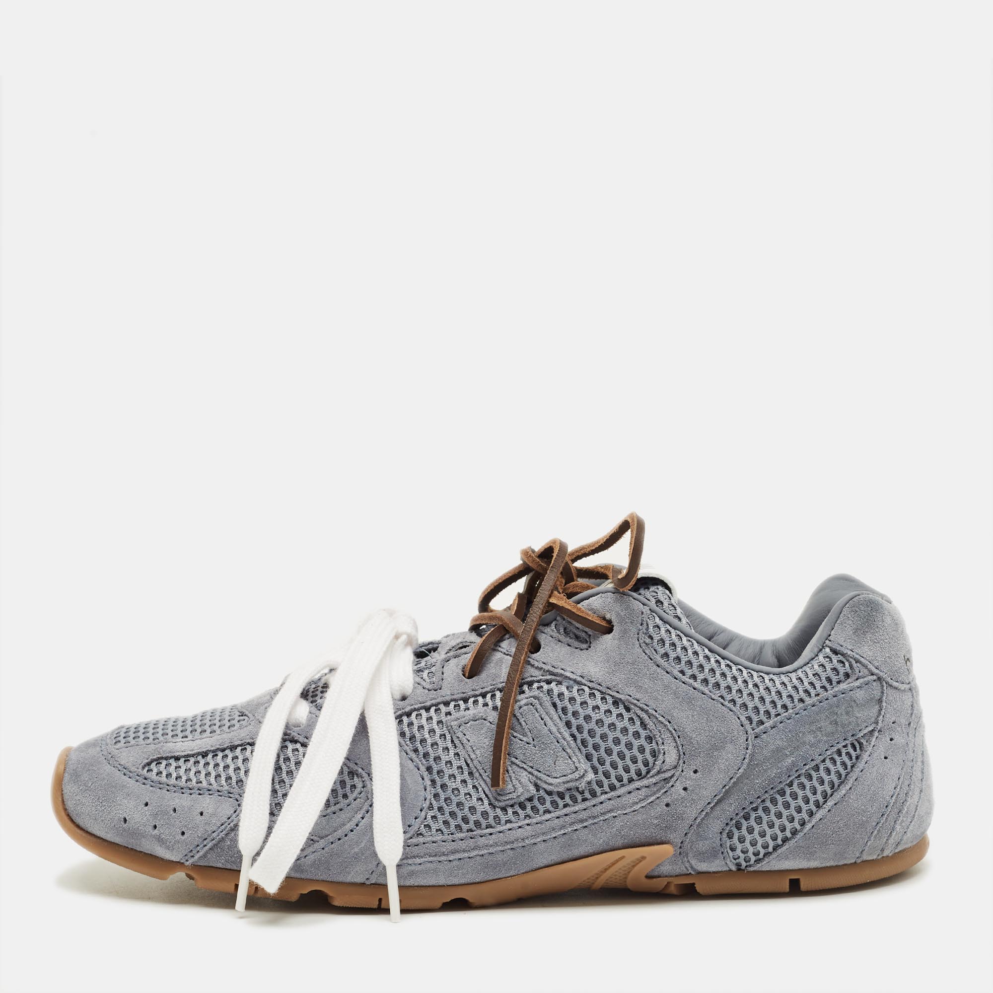 

Miu Miu x New Balance Grey Suede and Mesh 530 SL Sneakers Size